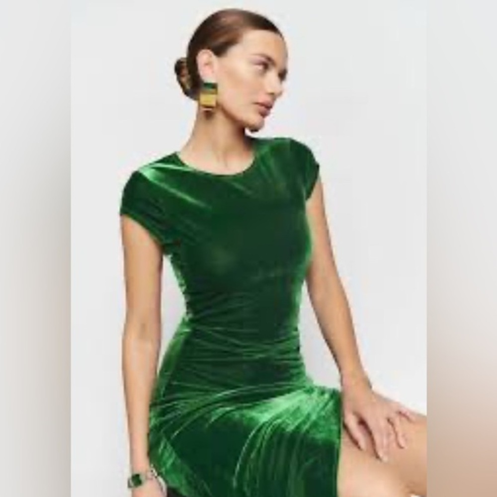 GREEN Reformation Brecken Velvet Slit Dress size M